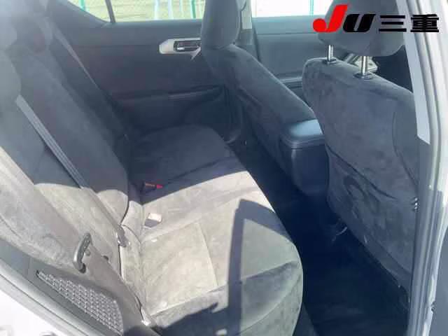 LEXUS CT200H
