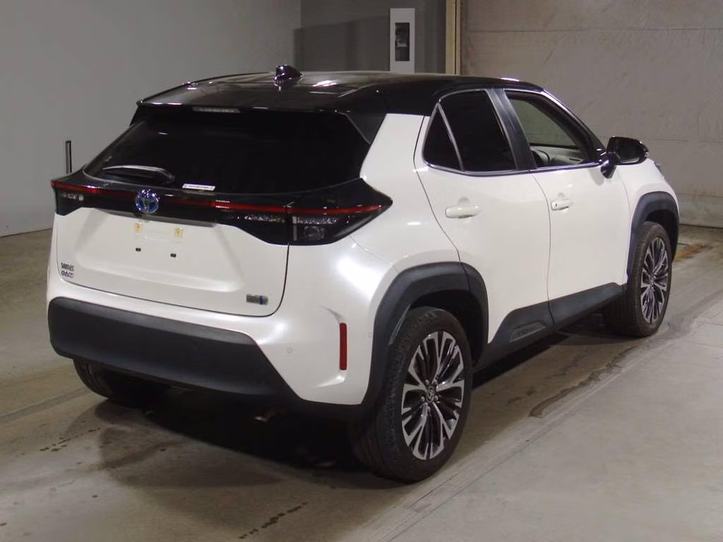 TOYOTA YARIS CROSS