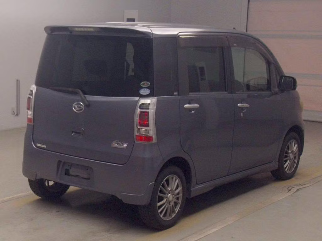 DAIHATSU TANTO EXE