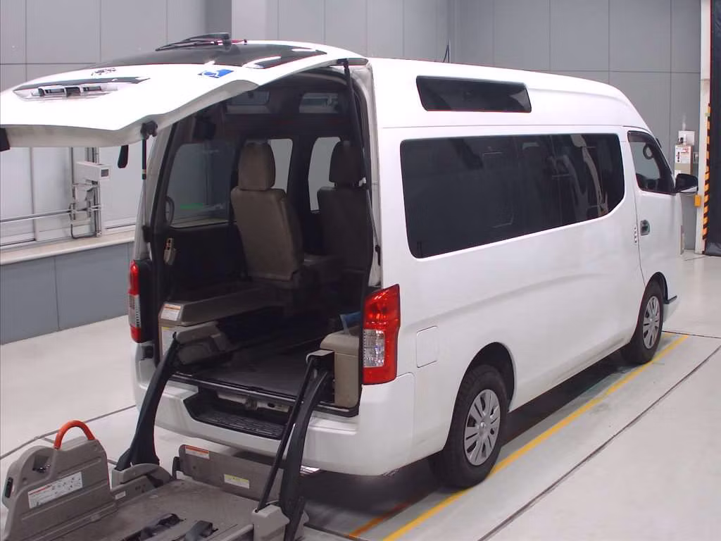 NISSAN NV350 CARAVAN