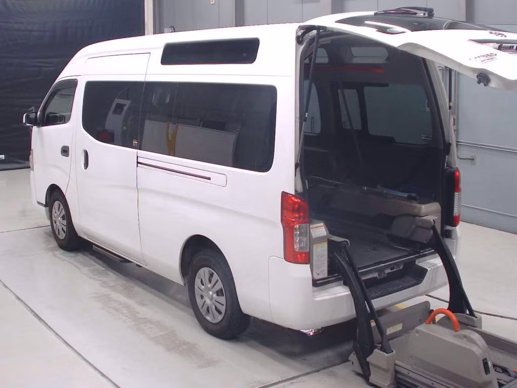 NISSAN NV350 CARAVAN