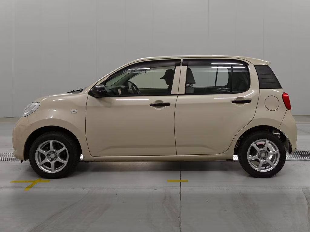 DAIHATSU BOON