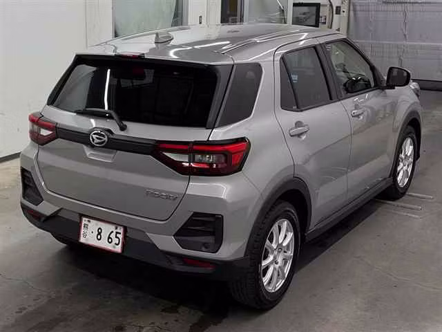 DAIHATSU ROCKY