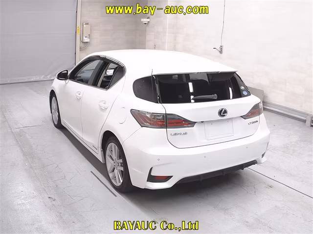 LEXUS CT200H