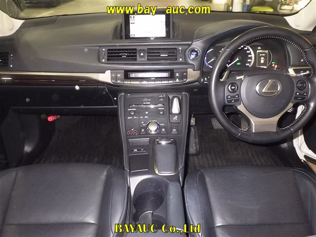 LEXUS CT200H