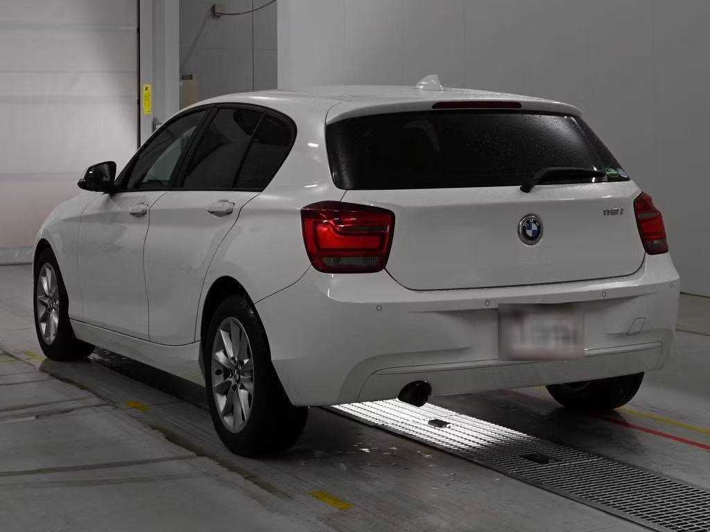 BMW 1-SERIES