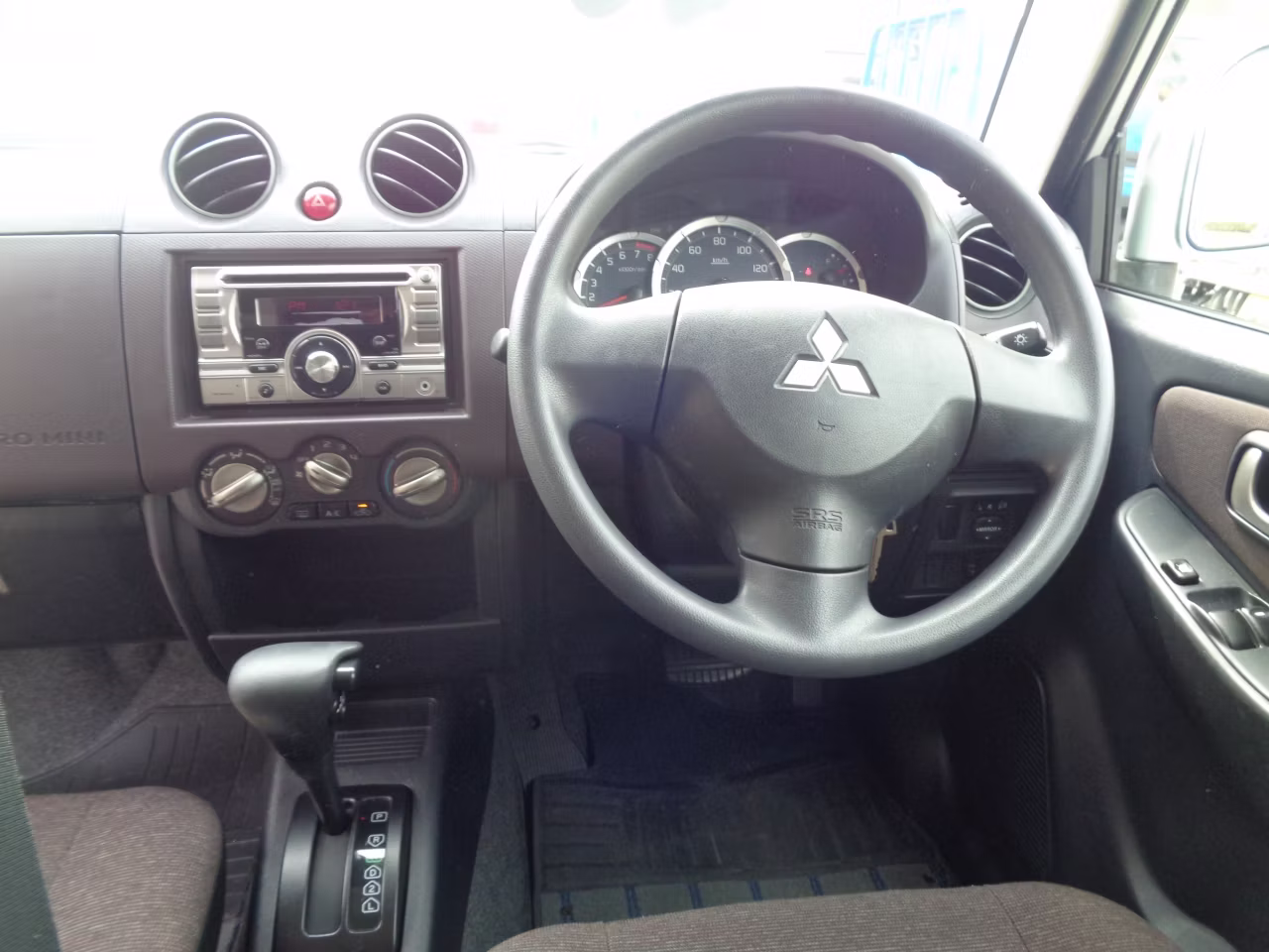 MITSUBISHI PAJERO MINI
