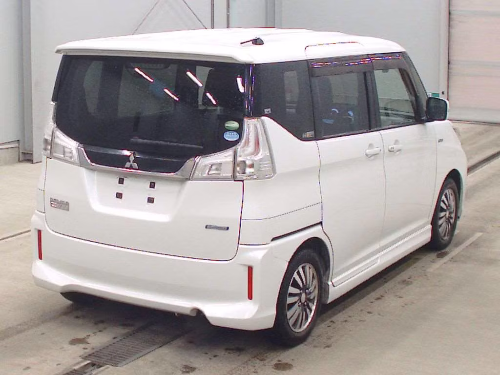 MITSUBISHI DELICA D:2