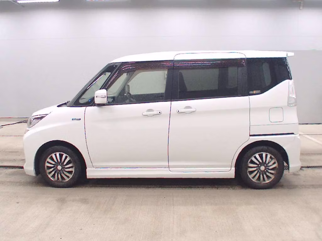 MITSUBISHI DELICA D:2