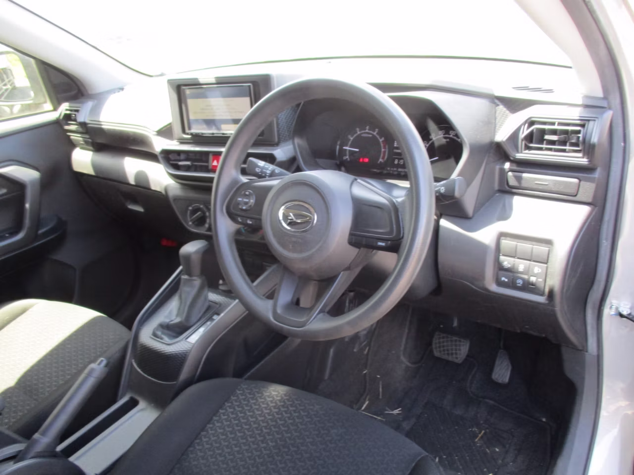DAIHATSU ROCKY