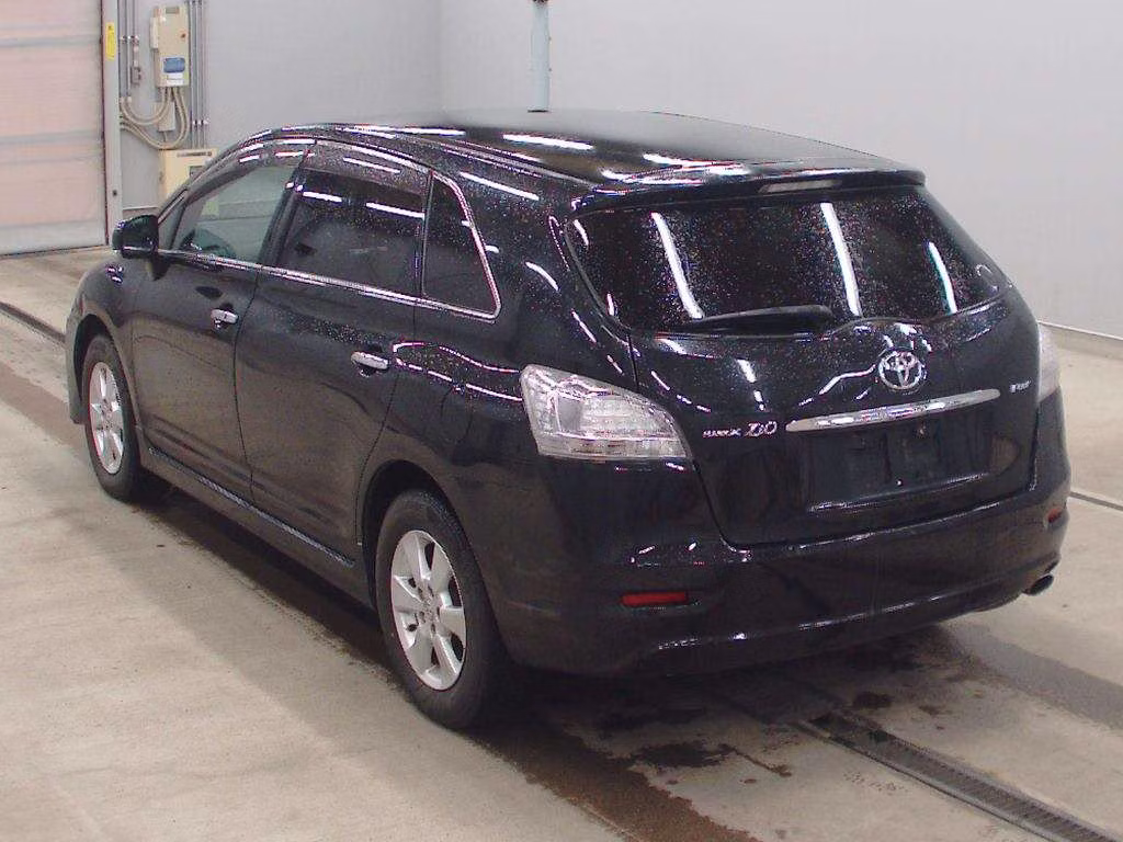 TOYOTA MARK X ZIO