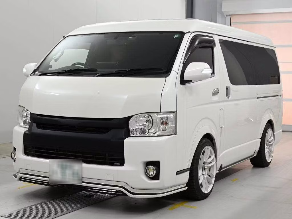 TOYOTA HIACE