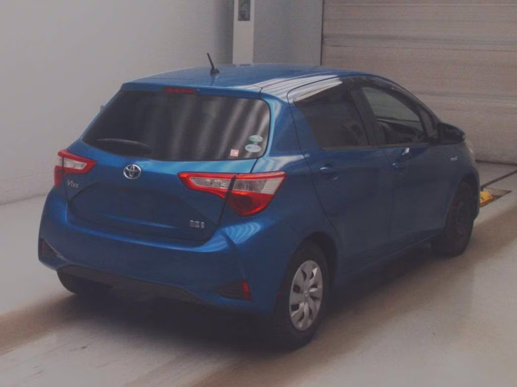 TOYOTA VITZ