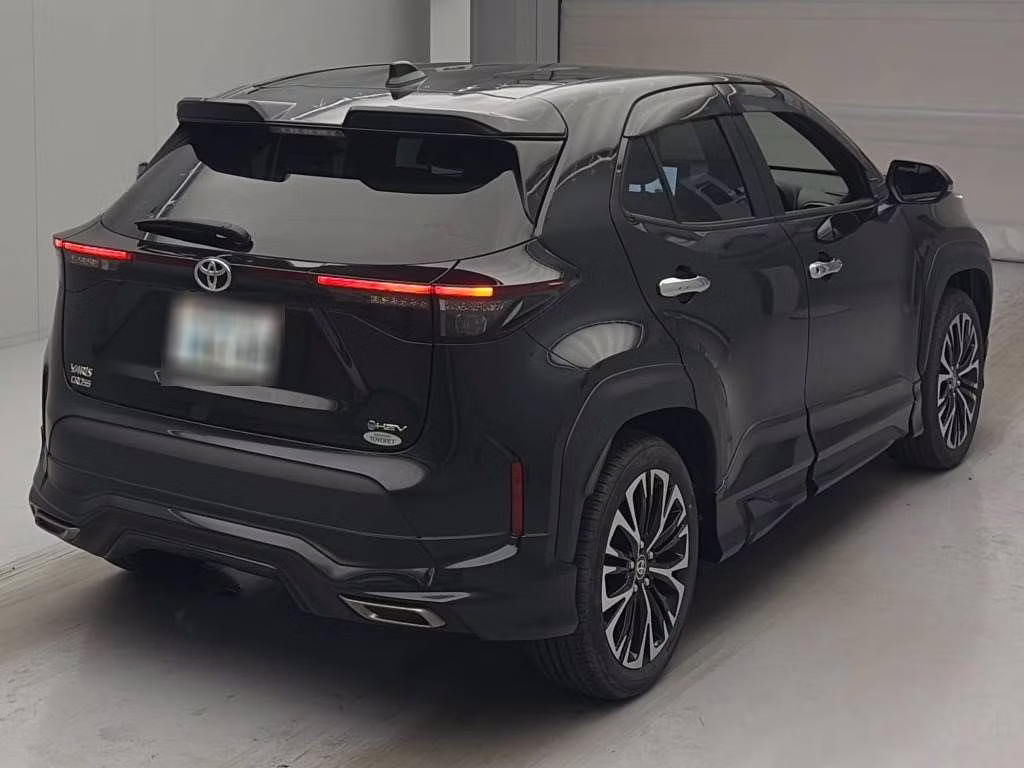 TOYOTA YARIS CROSS