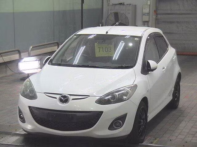 MAZDA DEMIO