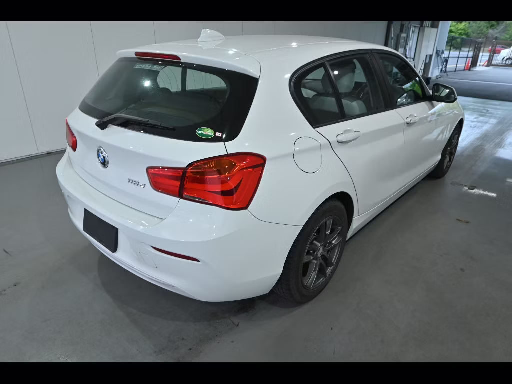 BMW 1-SERIES