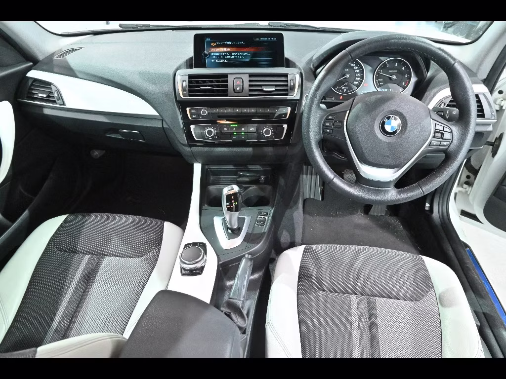 BMW 1-SERIES