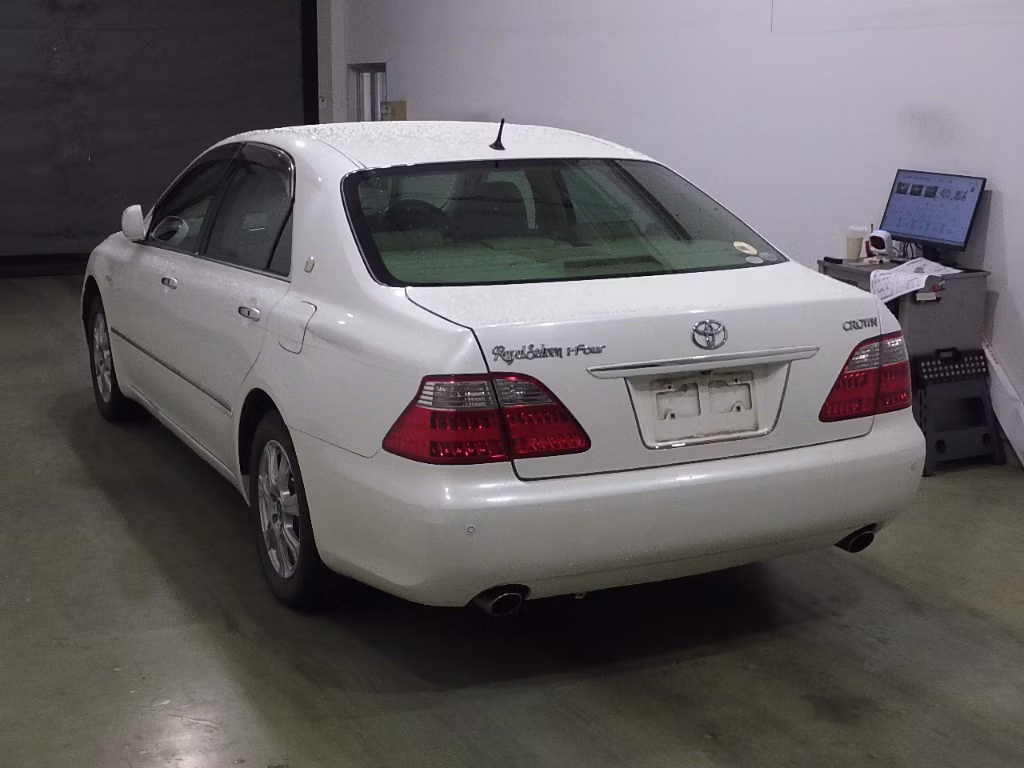 TOYOTA CROWN