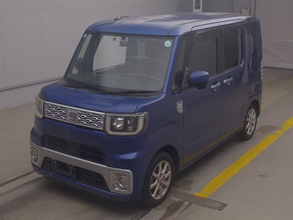 DAIHATSU WAKE