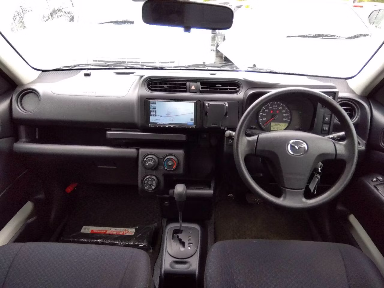 MAZDA FAMILIA