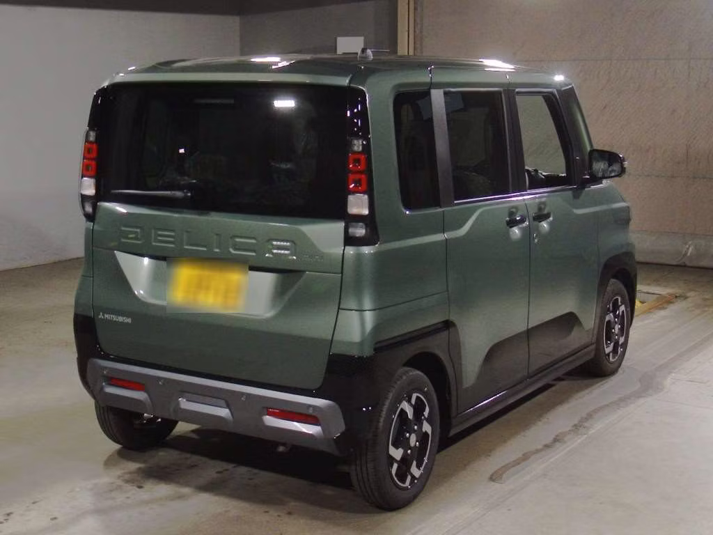 MITSUBISHI DELICA MINI