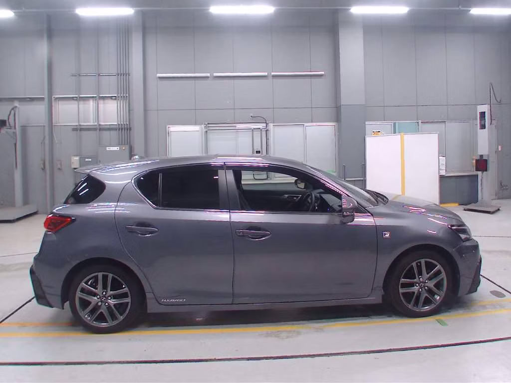 LEXUS CT200H