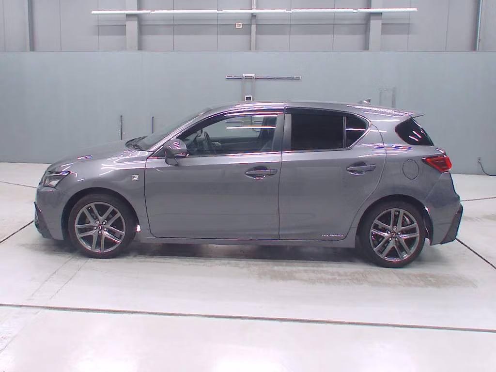 LEXUS CT200H