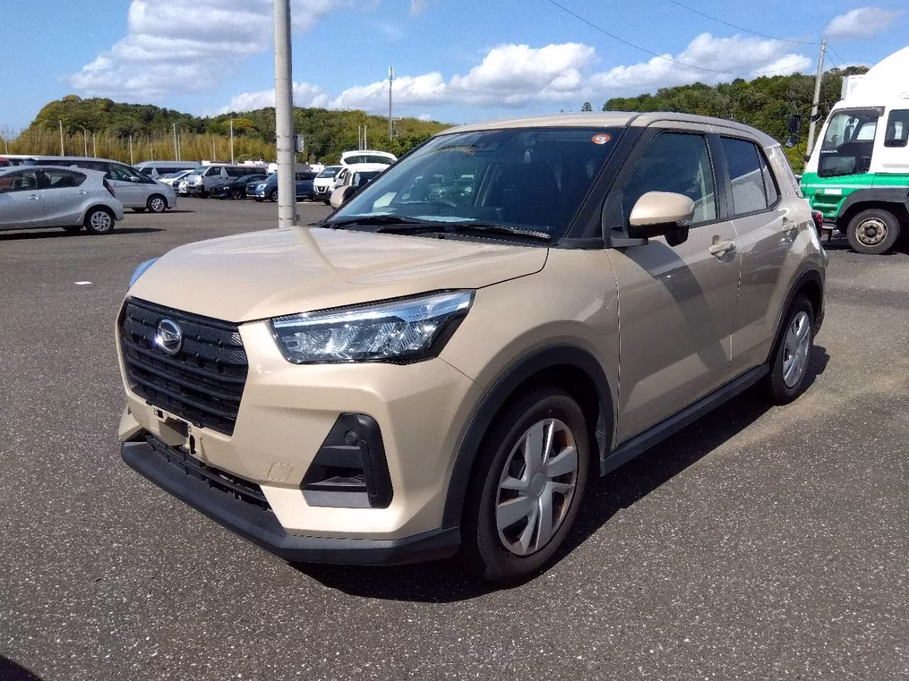 DAIHATSU ROCKY