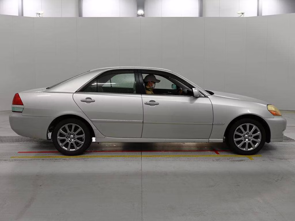 TOYOTA MARK II