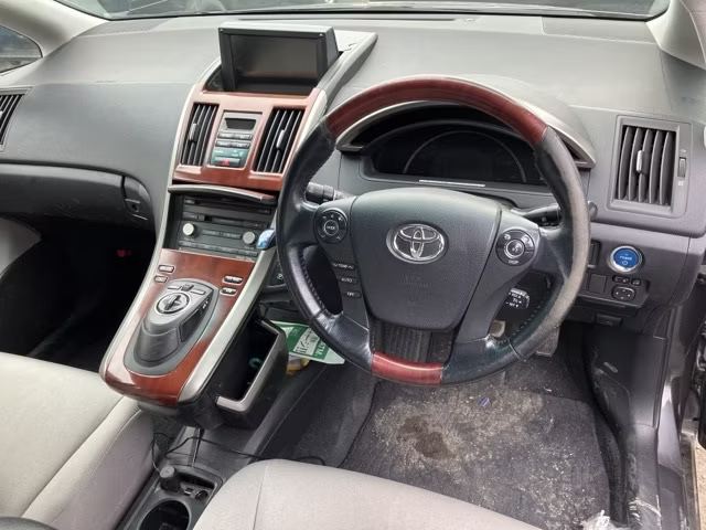 TOYOTA SAI