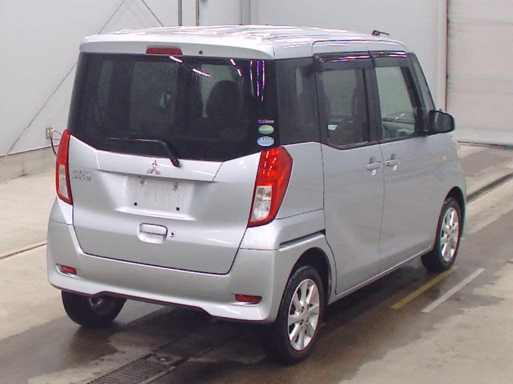 MITSUBISHI EK SPACE