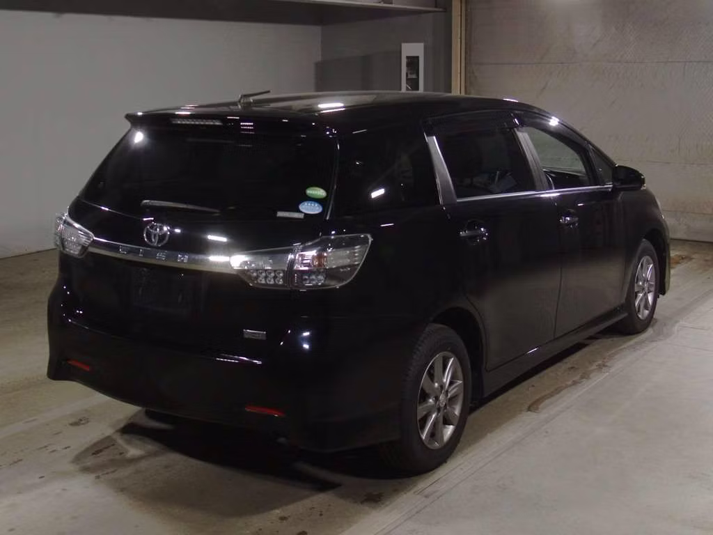 TOYOTA WISH