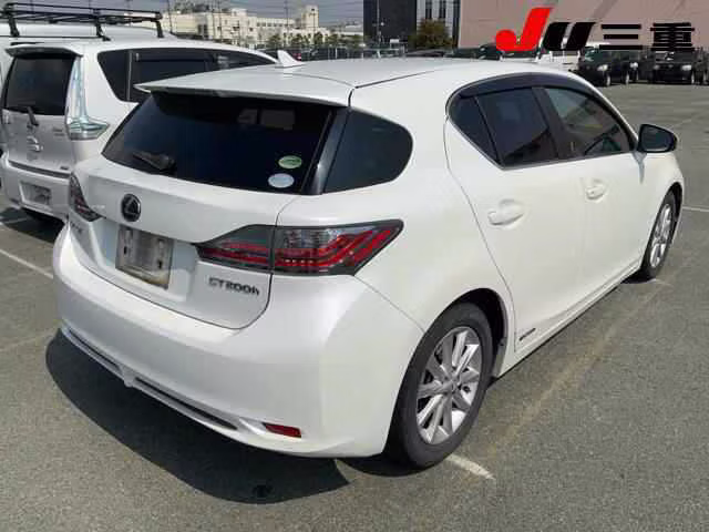 LEXUS CT200H