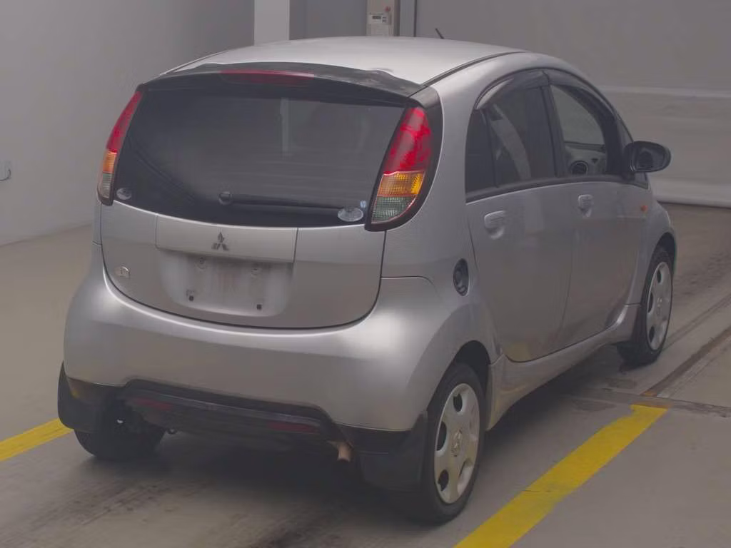 MITSUBISHI I