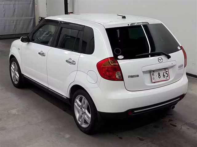 MAZDA VERISA