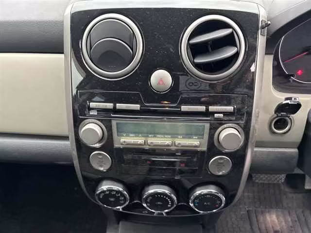 MAZDA VERISA