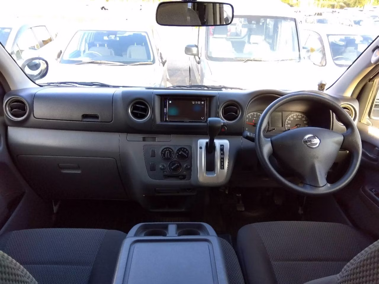 NISSAN NV350 CARAVAN