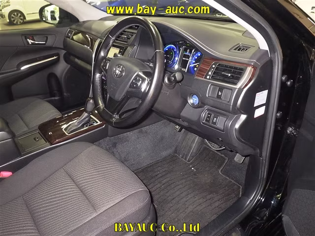 TOYOTA CAMRY