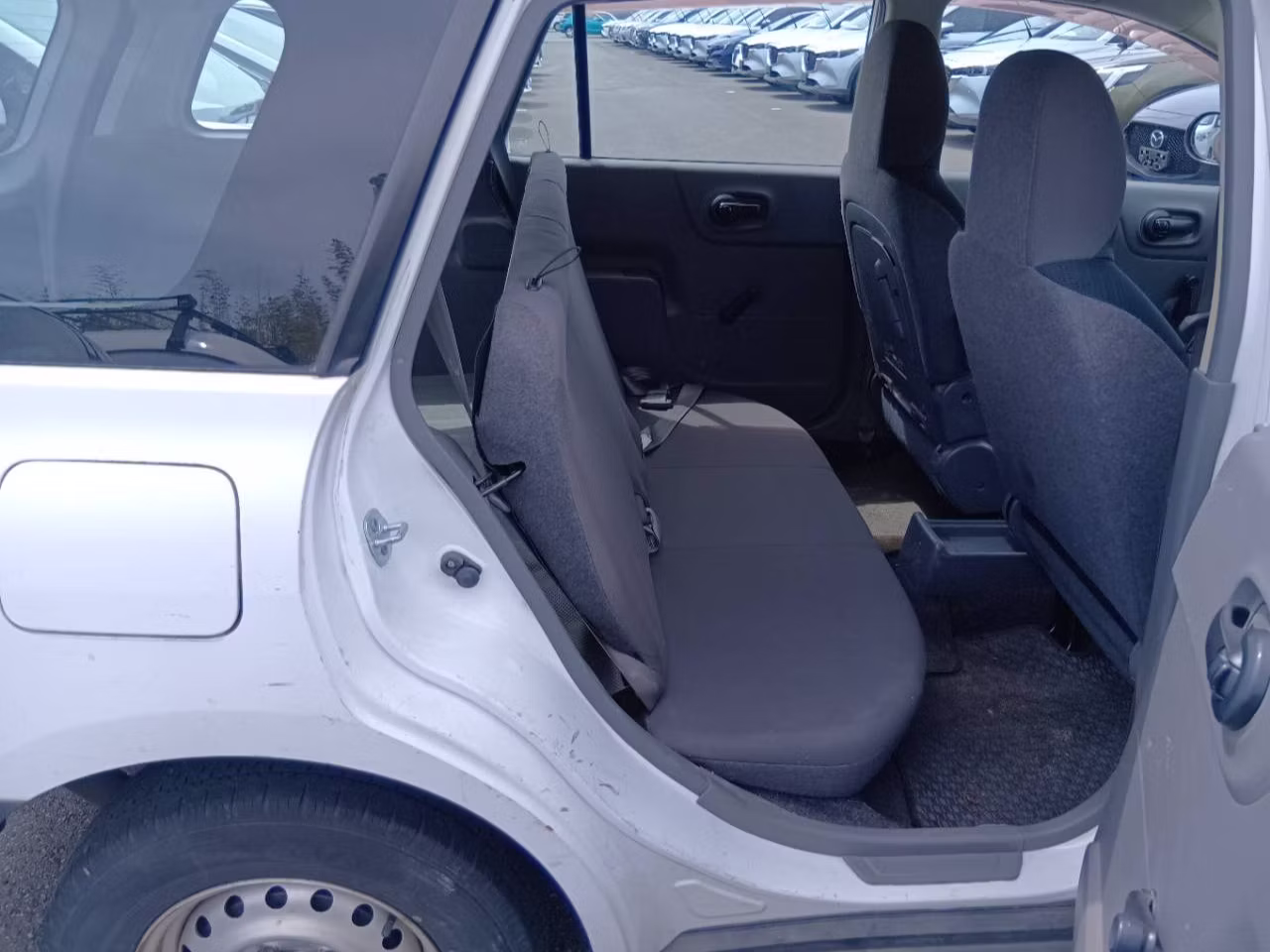 MAZDA FAMILIA
