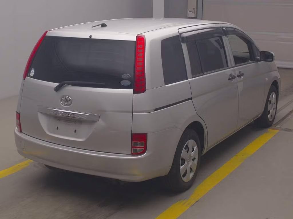 TOYOTA ISIS