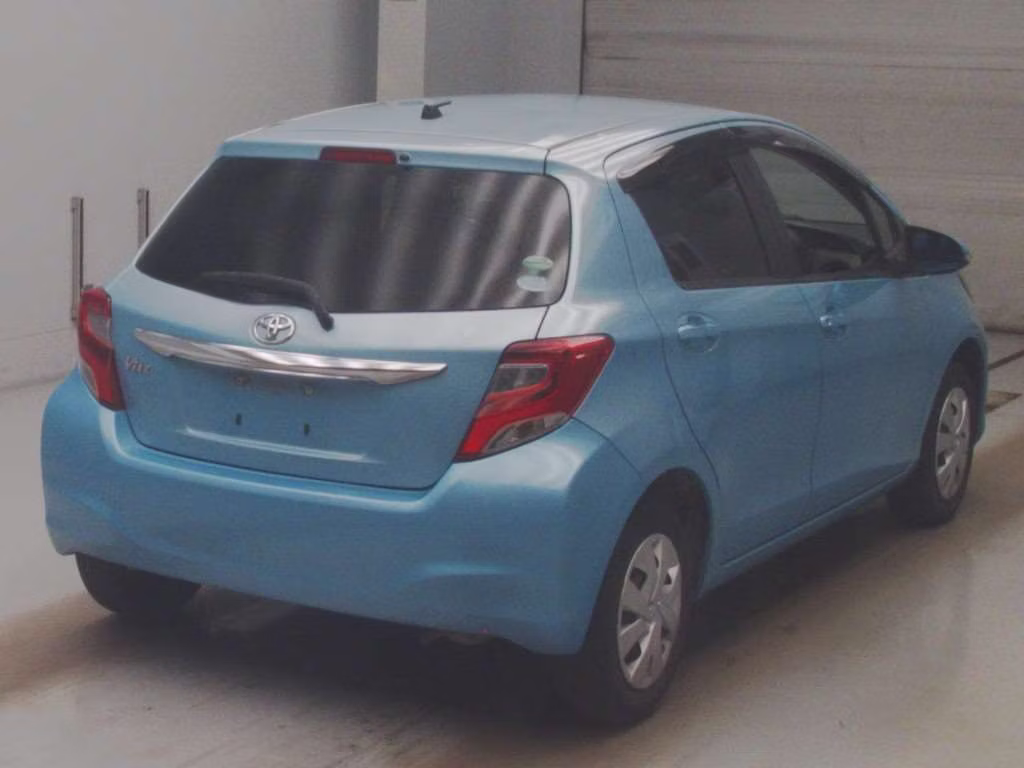 TOYOTA VITZ