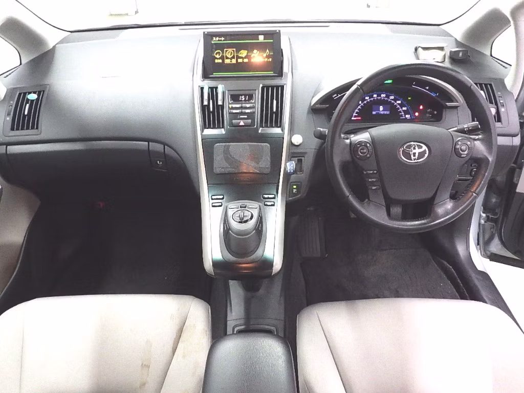 TOYOTA SAI