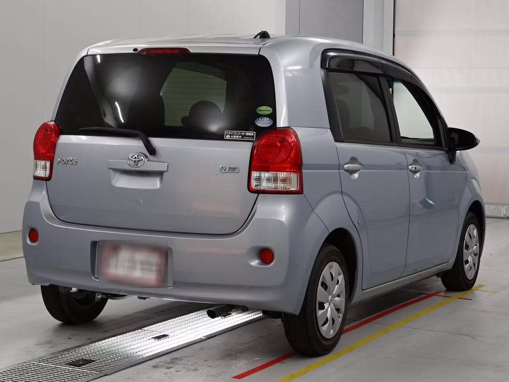 TOYOTA PORTE