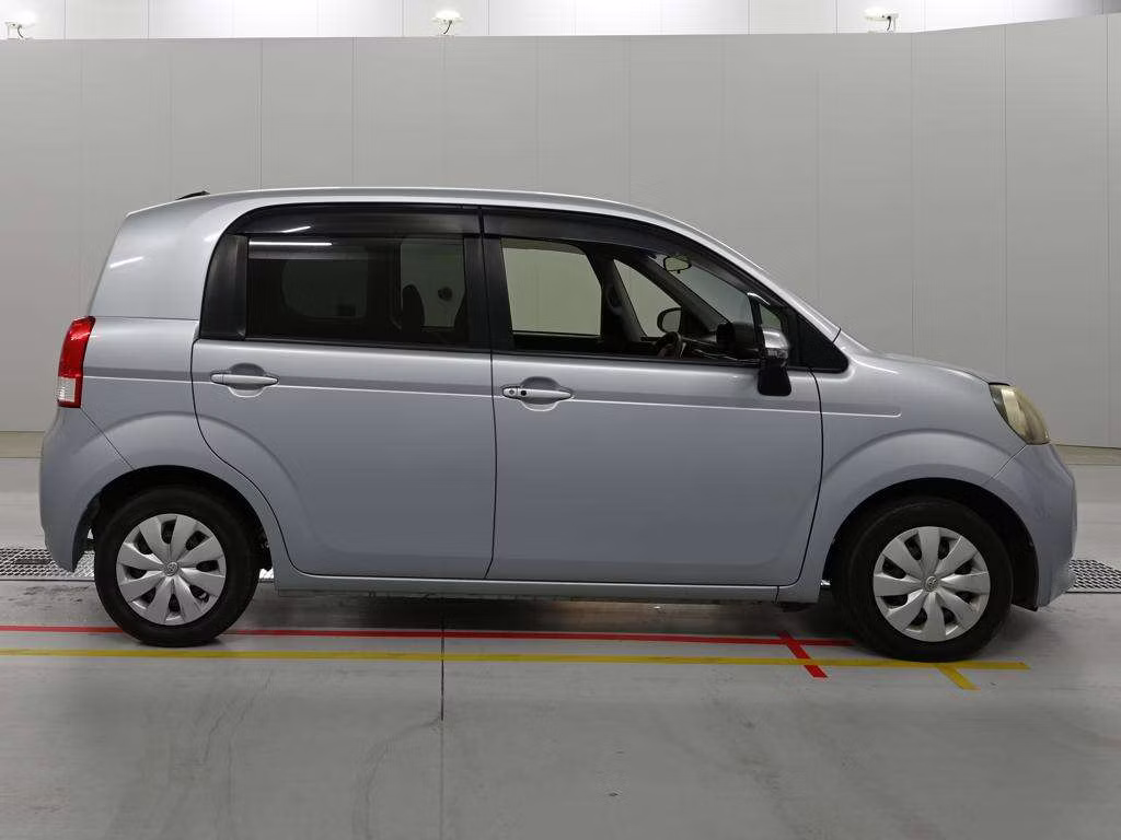 TOYOTA PORTE