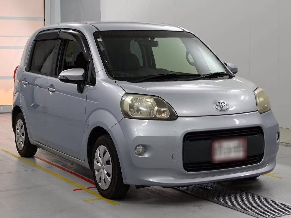 TOYOTA PORTE