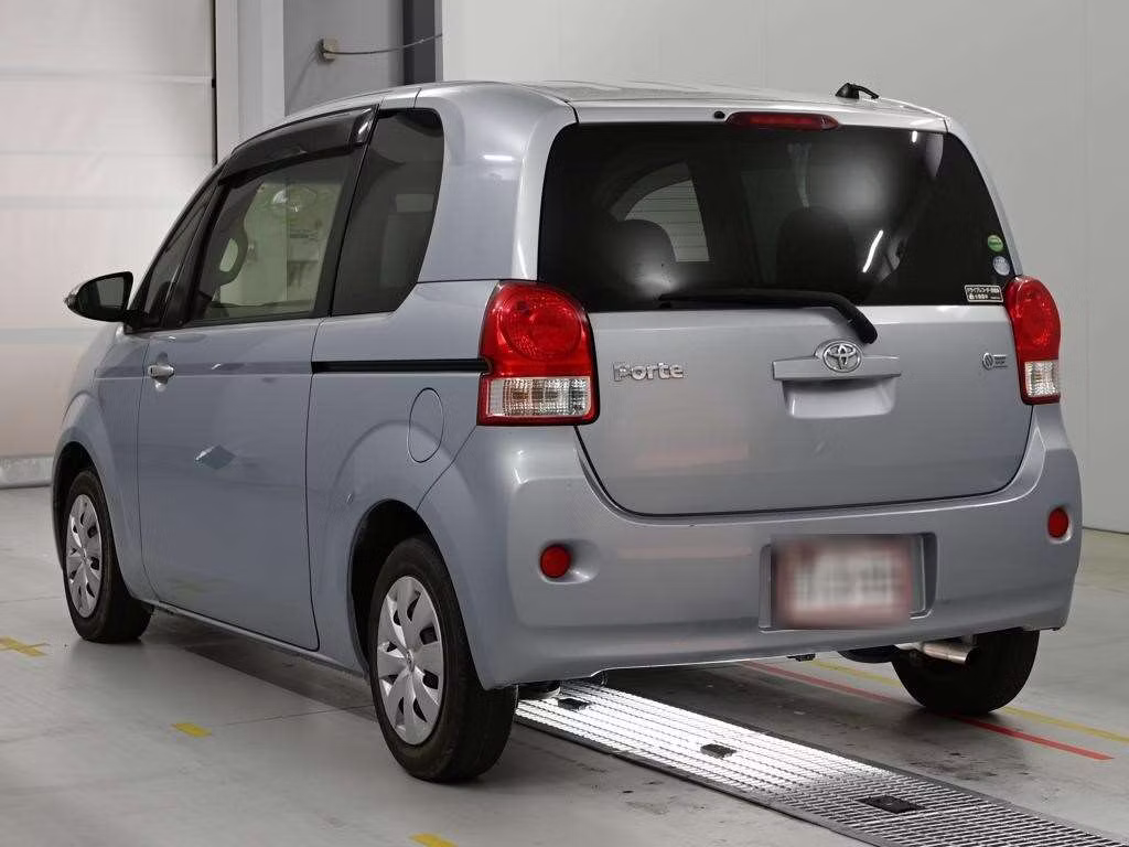 TOYOTA PORTE