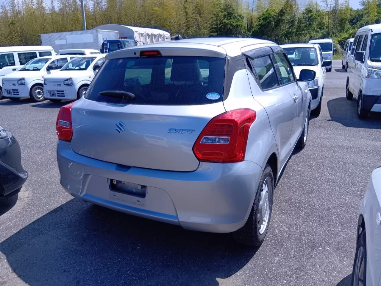 SUZUKI SWIFT