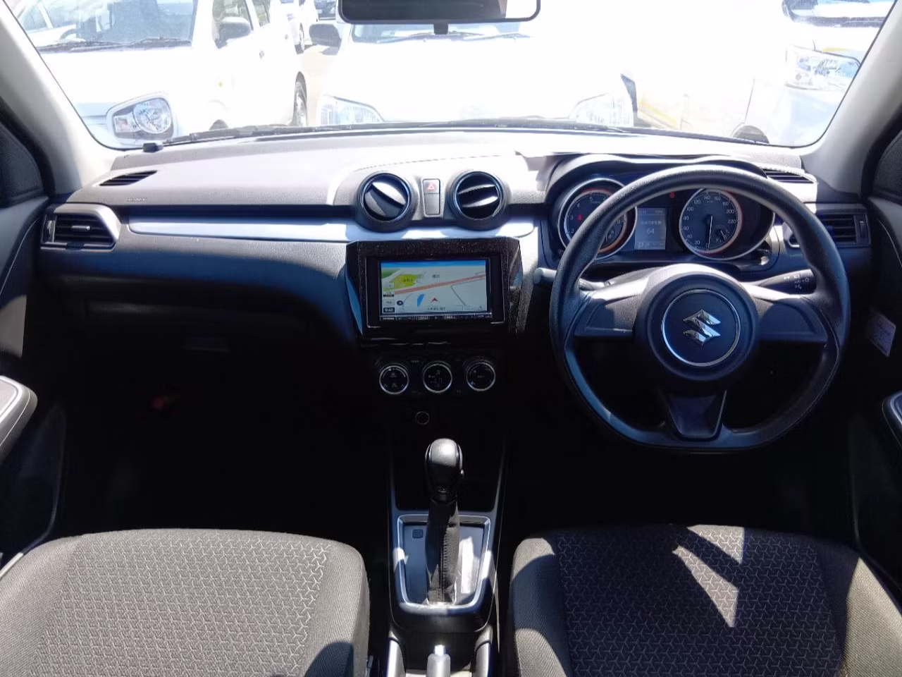 SUZUKI SWIFT