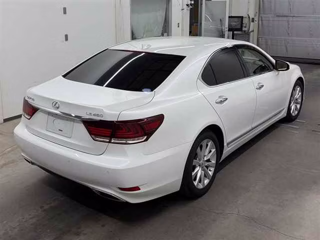 LEXUS LS460