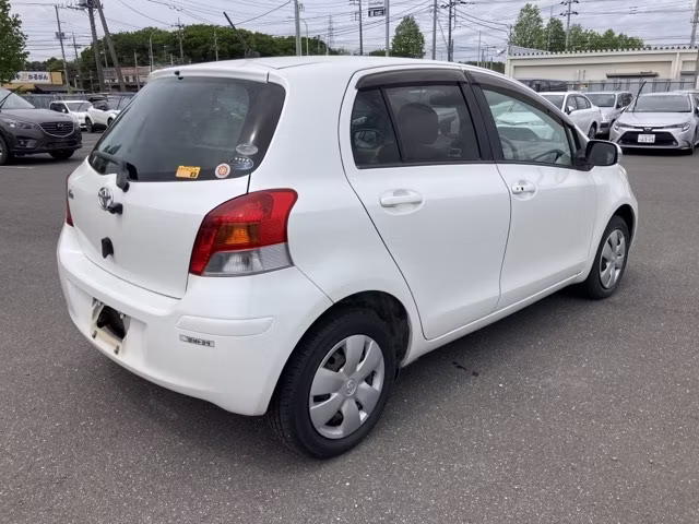 TOYOTA VITZ